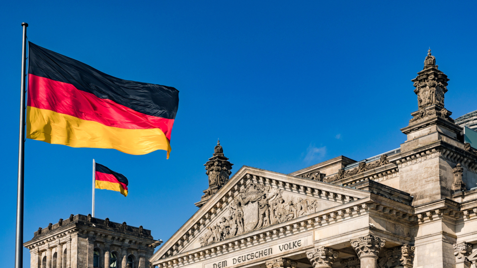 Almanya'da Yatırımcı Güveni Beklentileri Aştı, Ancak Toparlanma Sinyalleri Zayıf