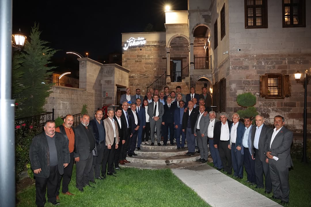 Talas'ta 19 Ekim Muhtarlar Günü Kutlaması: Kaymakam ve Belediye Muhtarlarla Buluştu