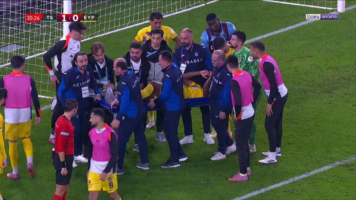 Trabzonspor - Eyüpspor Maçında Luccas Claro'nun Ayağı Kırıldı