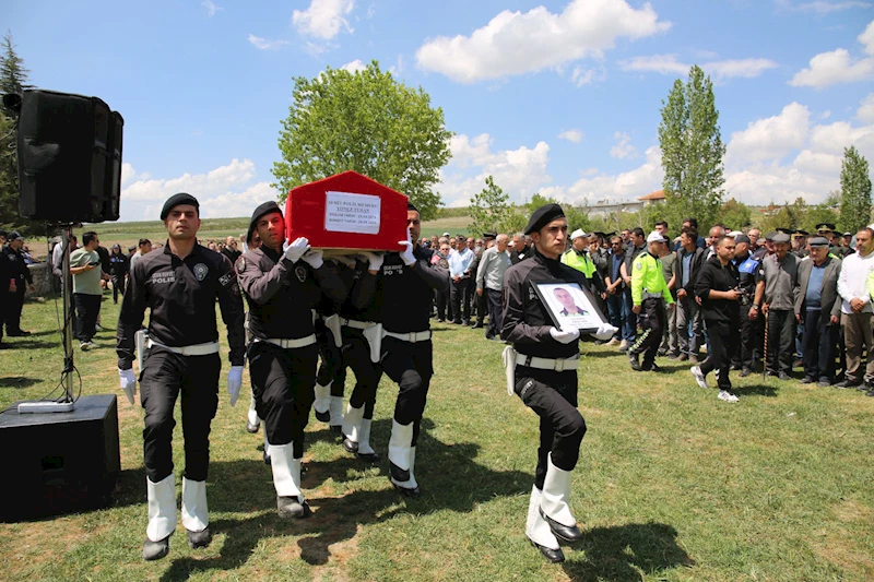 Polis Memuru Yonuz TURAN için Cenaze Töreni Düzenlendi