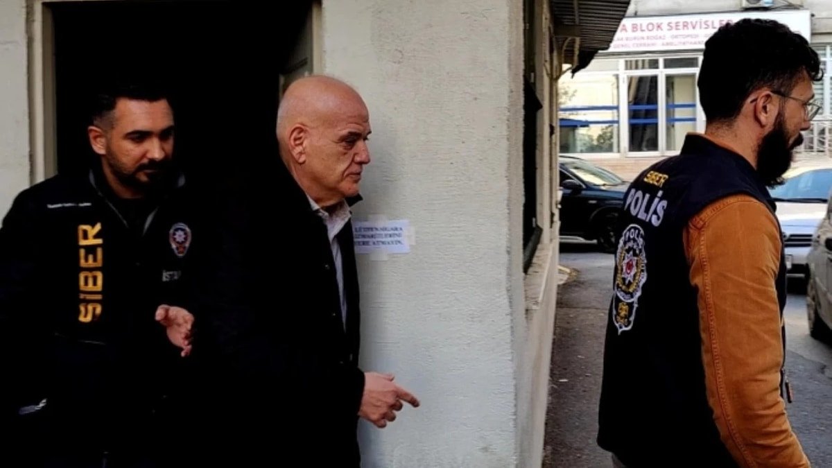 Ahmet Çakar Kalp Krizi Şüphesiyle Hastaneye Kaldırıldı