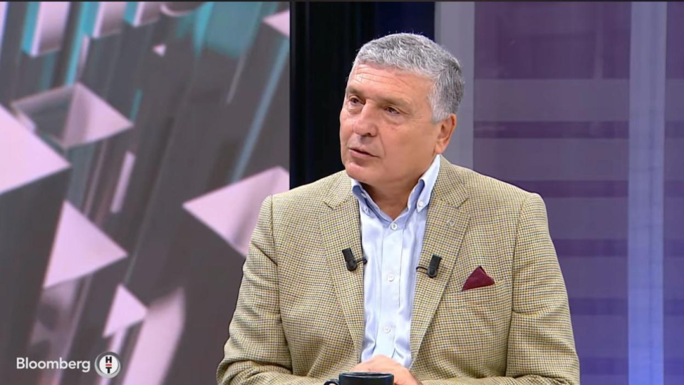 Mercedes-Benz Türk'ten Eğitime Destek: 21 Yılda 7 Bin Kız Öğrenciye Ulaşıldı