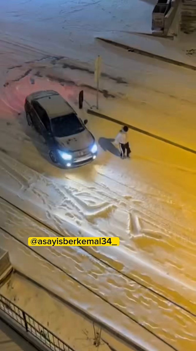 Yozgat'ta Buzlu Yolda Düşen Kişi Yaralandı