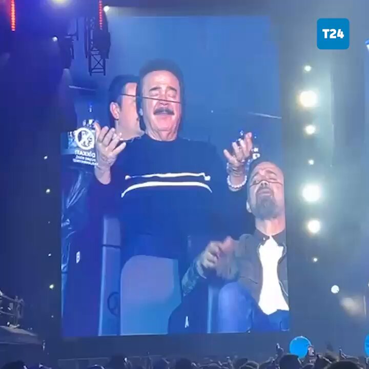 Tarkan Konserinde Orhan Gencebay'a Sürpriz: Hatasız Kul Olmaz Düeti