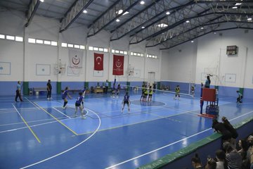 Mamak Belediyesi, Küçük Kızlar Voleybol Ligi'nde Zaferle Döndü