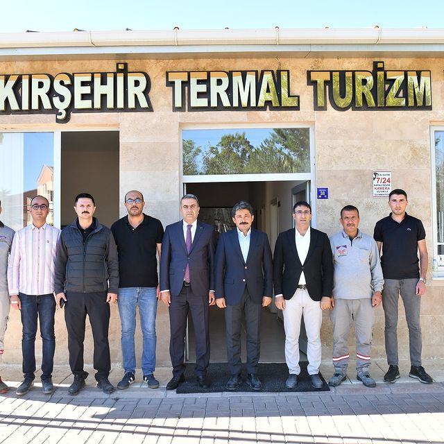 Kırşehir Valisi Murat Şefa Demiryürek, Kırşehir Termal Turizm ve Sanayi A.Ş.'yi Ziyaret Etti