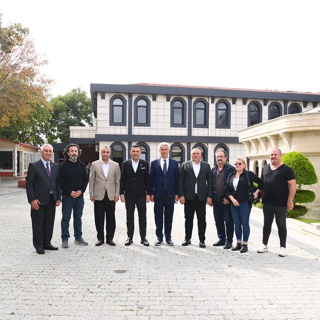 CHP İstanbul İl Başkanı ve PM Üyesi, Cemevi Saldırısının Ardından Cemevi Yönetimini Ziyaret Etti