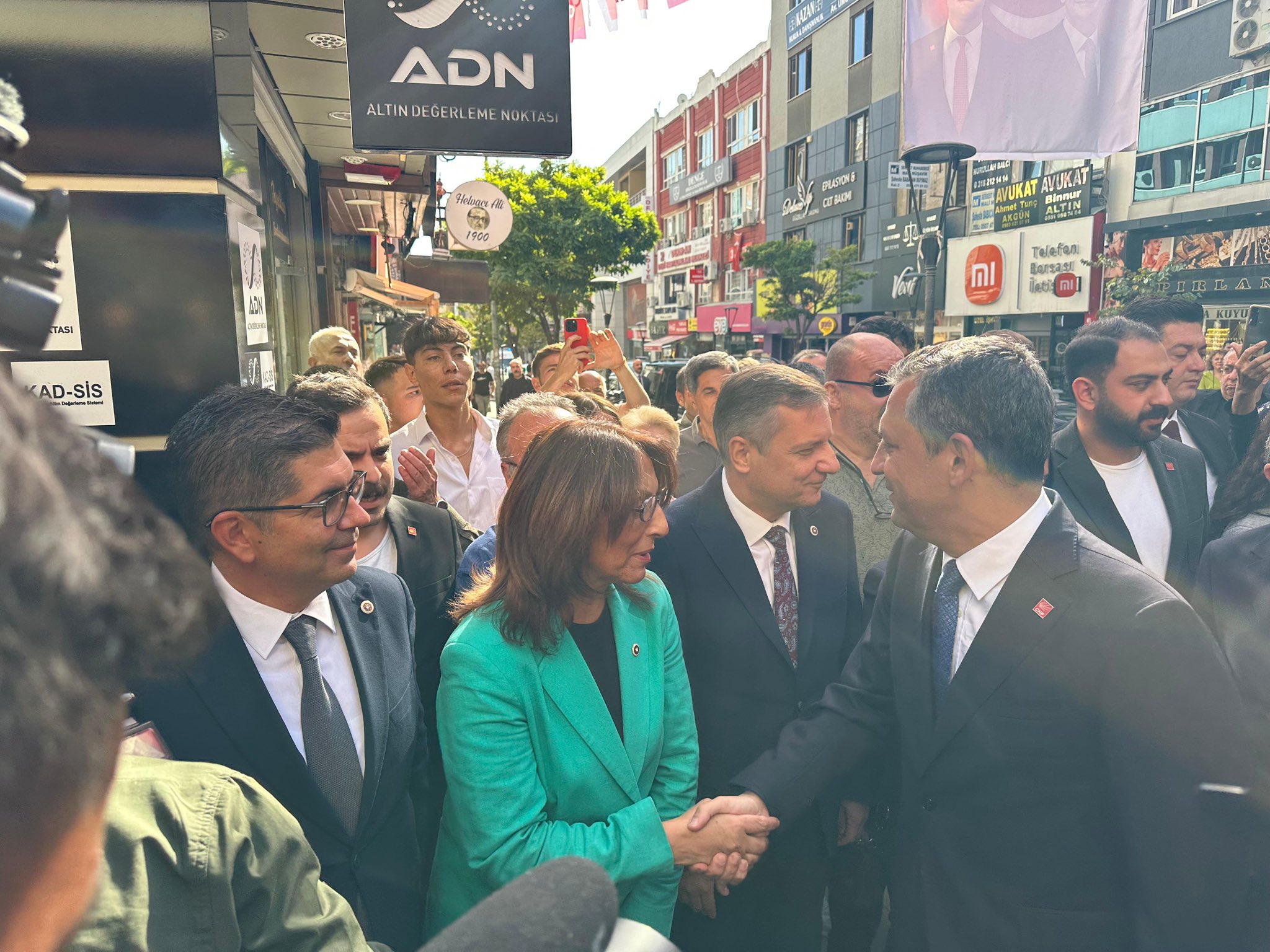 CHP Genel Başkanı Özgür Özel, Kırıkkale Belediye Başkanı Ahmet Önal'ı Ziyaret Etti