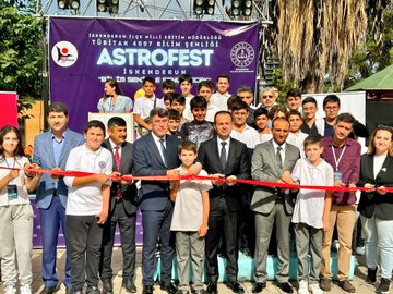 Hatay İl Milli Eğitim Müdürü Dr. Harun Tüysüz, TÜBİTAK 4007 Astrofest Bilim Şenliği'nde