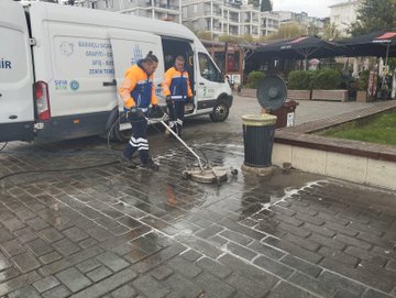 İBB, Büyükada'da Çevre Dostu Temizlik Hizmetlerine Başladı