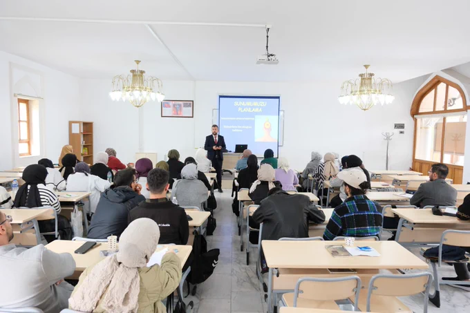 Ankara Hacı Bayram Veli Üniversitesi'nde İlahiyat Fakültesi'nde Eğitim Atölyeleri