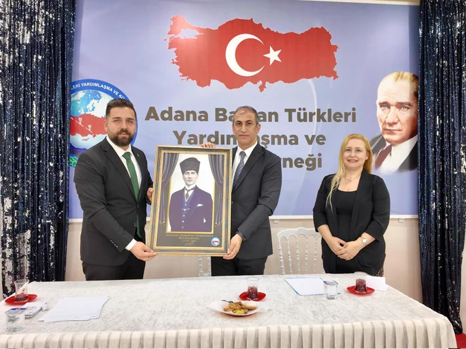 Yüreğir Kaymakamı Mehmet Aksu, Adana Balkan Türkleri Yardımlaşma ve Dayanışma Derneği'ni Ziyaret Etti