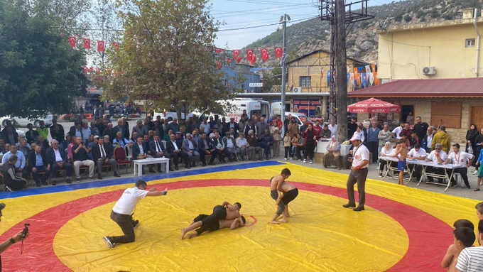 Cumhuriyet Bayramı Coşkusu Karaisalı'da Yaşandı