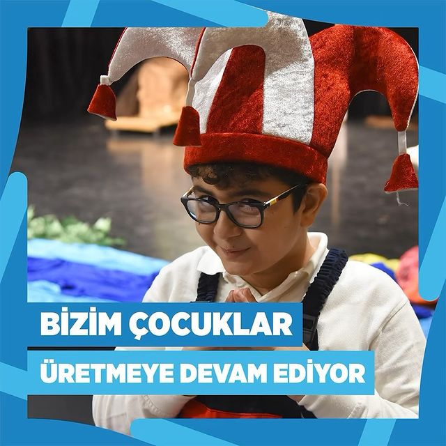 Çocuklara Tiyatro Deneyimi Sunan Bizim Çocuklar Ekibi