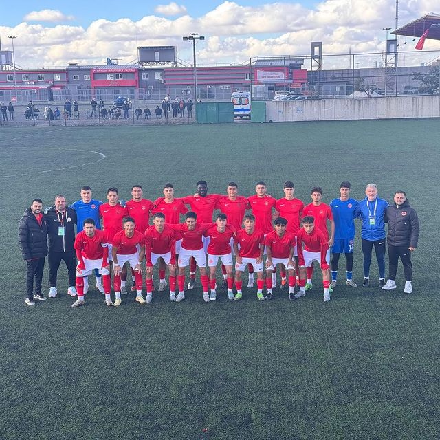 Ümraniyespor U19 Takımı Kemerkent Bulvarspor İle Berabere Kaldı