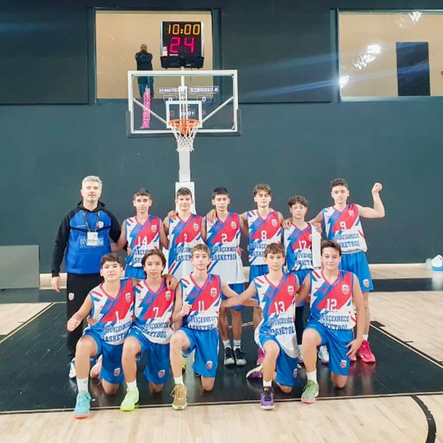 Büyükçekmece Basketbol U14 Takımı İlk Maçta Allstar Sk Karşısında Galip Geldi