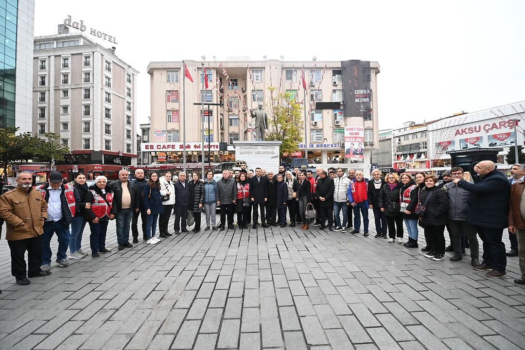 CHP Silivri İlçe Başkanlığı, Demokrasi Nöbeti'nde Hukuksuzlukları Protesto Etti