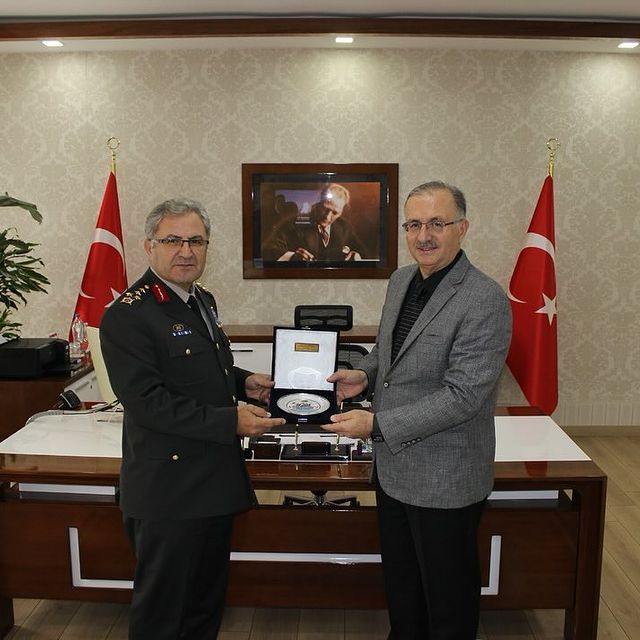 Orgeneral Metin Tokel, Ataşehir Kaymakamı Bekir Dinkırcı'yı Ziyaret Etti