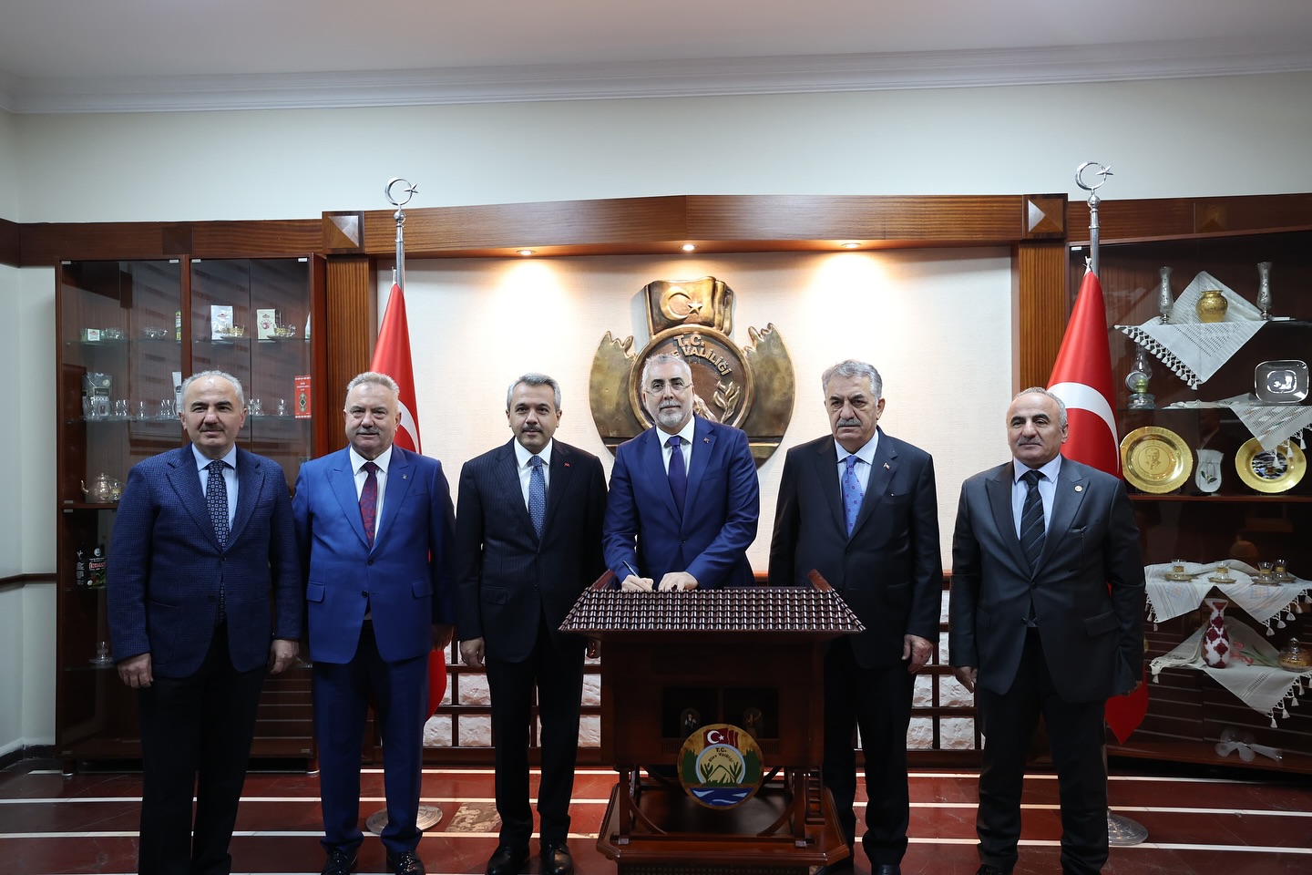 Çalışma ve Sosyal Güvenlik Bakanı Prof. Dr. Vedat Işıkhan Rize'yi Ziyaret Etti