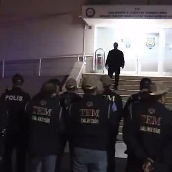 Geniş Çaplı Operasyonlarda 282 PKK/KCK Şüphelisi Yakalandı