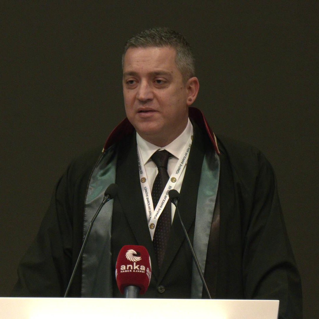 Barolar Birliği Başkanı Sağkan'dan Diploma İptallerine Tepki: Hukuki Güvenlik İhlali