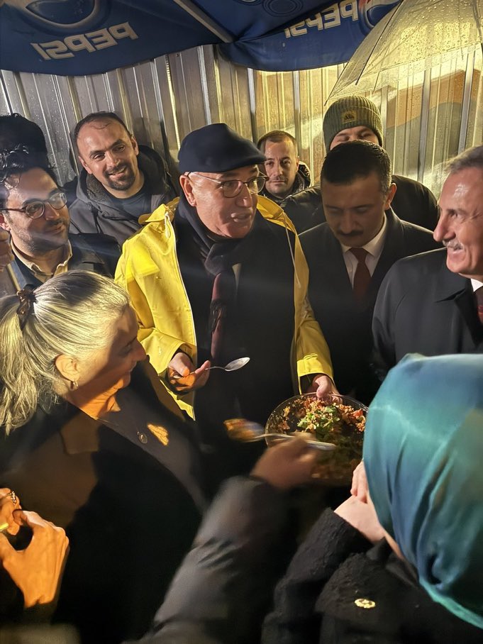 Adalet Bakanlığı Önünde Nöbet Tutulması Sırasında Olay Çıktı