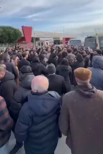 Cezaevinden Tahliye Edilen Gençler Aileleriyle Kavuştu