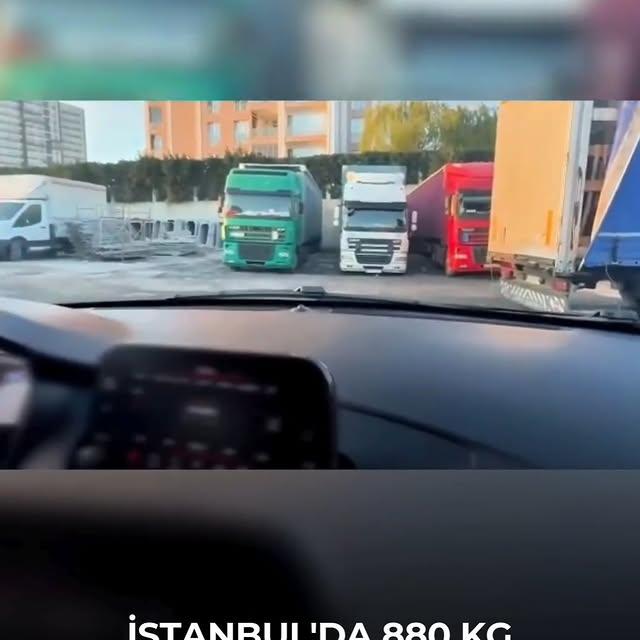 İstanbul'da Büyük Uyuşturucu Operasyonu: 880 Kilogram Skunk Ele Geçirildi