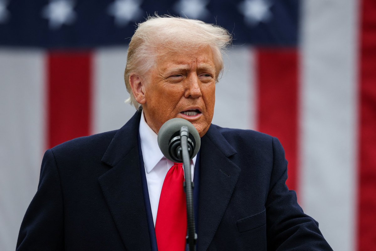 Trump'tan Fed Başkanı Powell'a Görev Çağrısı: 