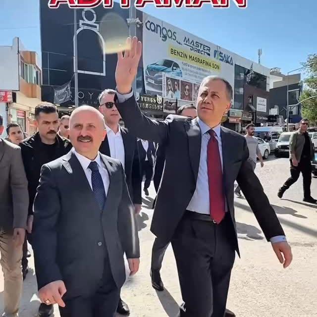 İçişleri Bakanı Yerlikaya, Adıyaman Esnafıyla Bir Araya Geldi