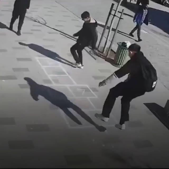 Düzce'de Kaldırımlara Çizilen Seksek Oyunu Vatandaşları Coşturdu