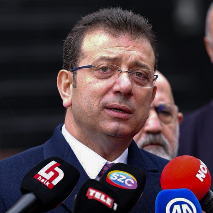 Ekrem İmamoğlu: 
