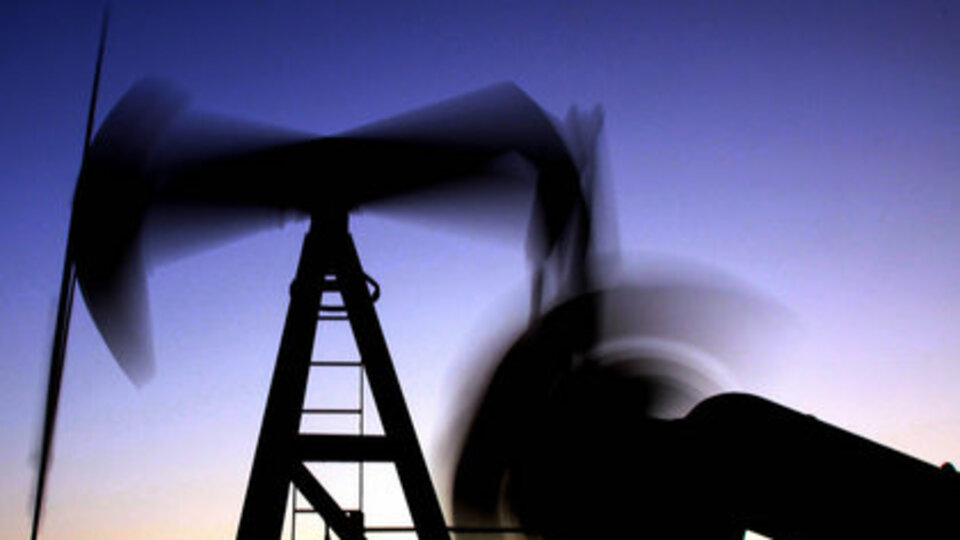 Petrol Fiyatları Dört Yıllık Dip Seviyesinden Yükselişe Geçti