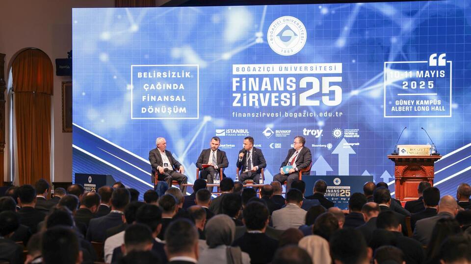 Önde Gelen Bankacılar Boğaziçi Zirvesinde Ekonomiyi Değerlendirdi