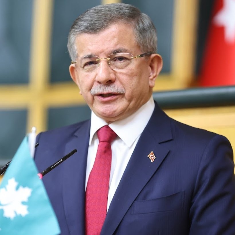 Ahmet Davutoğlu, Erdoğan'ın Kutuplaşma Çağrısına Yönelik Güven ve Samimiyet Vurgusu Yaptı