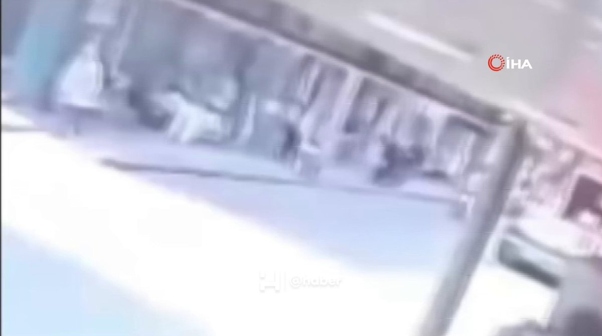 Manisa'da Zincirleme Motosiklet Kazası: 3 Yaralı