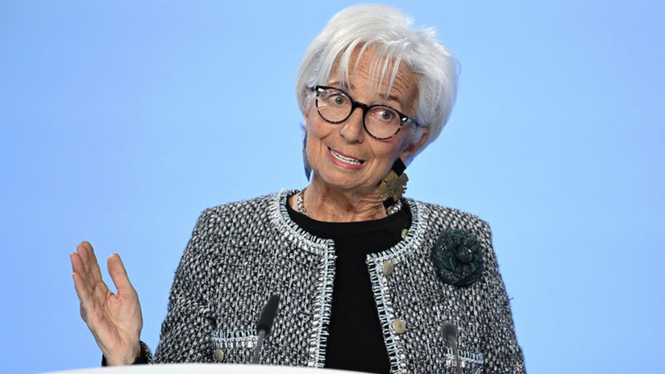 Lagarde, Görev Süresini Tamamlamaya Kararlı
