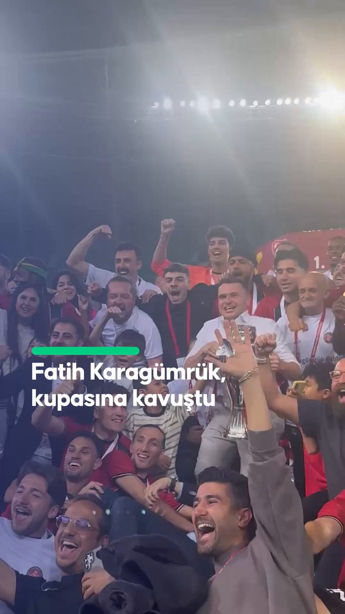 Süper Lig Şampiyonu Fatih Karagümrük Kupasını Kaldırdı