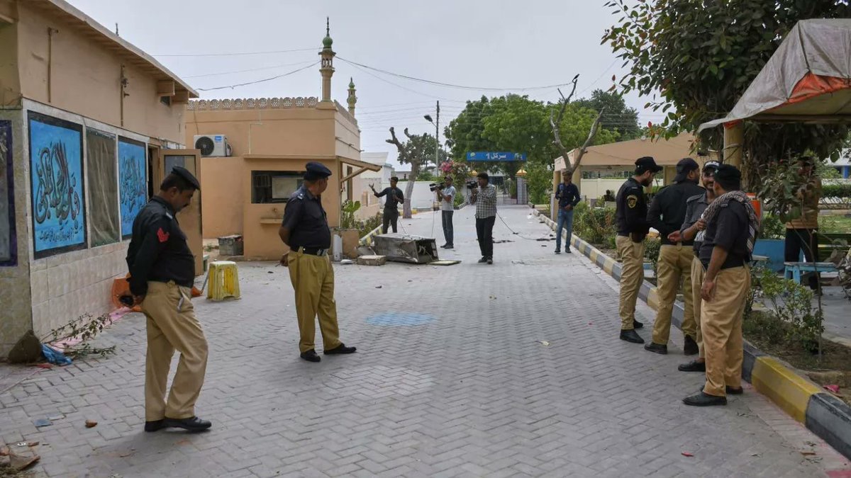 Pakistan'da Deprem Sonrası Cezaevinden 200'den Fazla Mahkum Kaçtı
