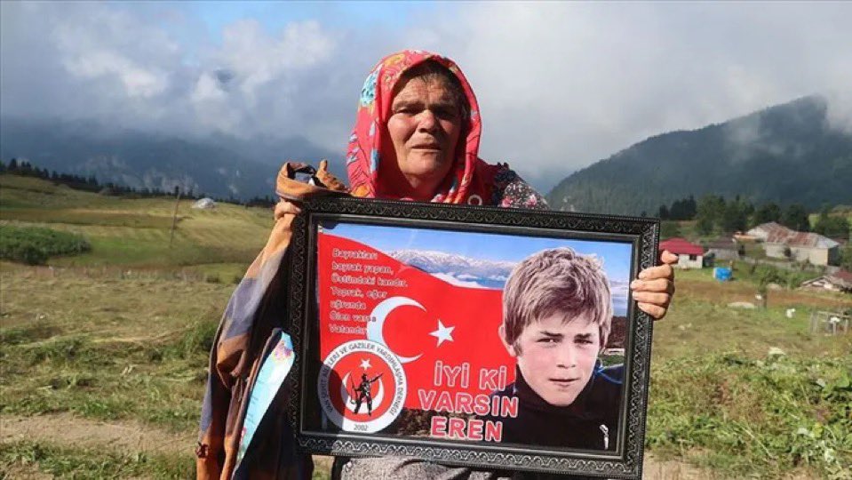 Tuncer Bakırhan, Eren Bülbül'ün Annesini Arayarak Bayramını Kutladı