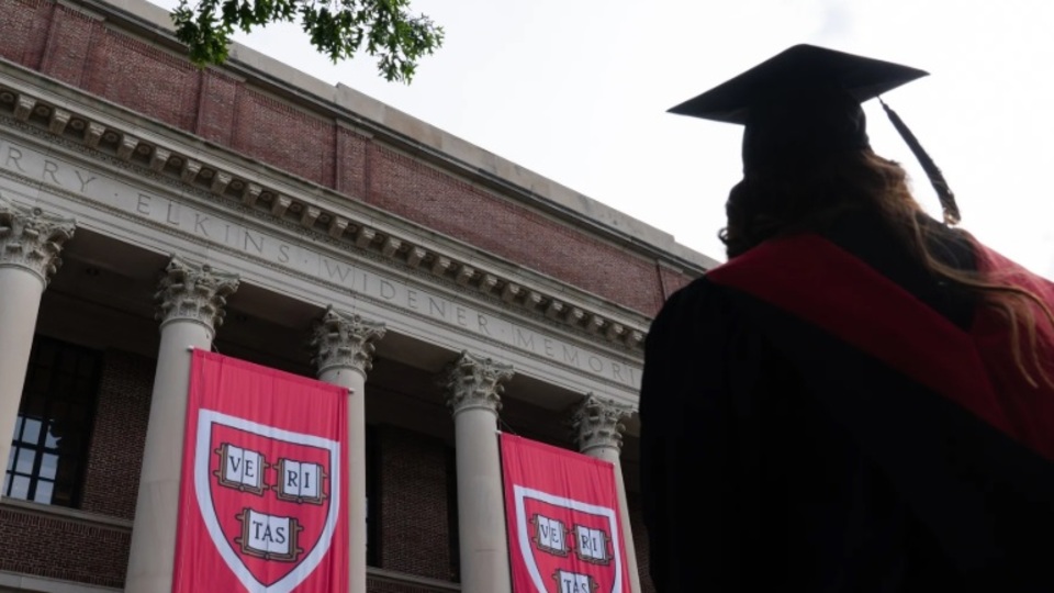 Trump'ın Harvard Kararına Durdurma: Federal Yargıçtan Geçici Karar