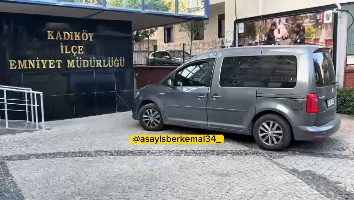 Koreli Yayıncıyı Taciz Eden Şahıs Gözaltına Alındı