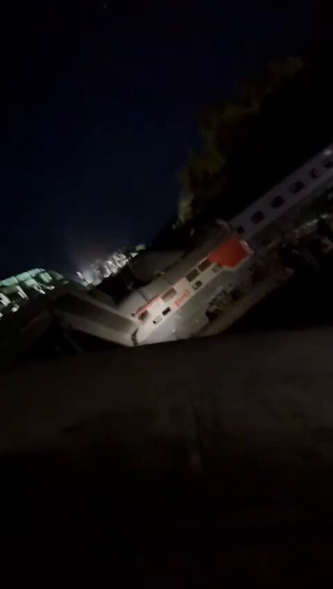 Bryansk'ta Tren Köprüsü Çökmesi: Ölü Sayısı 7'ye Yükseldi