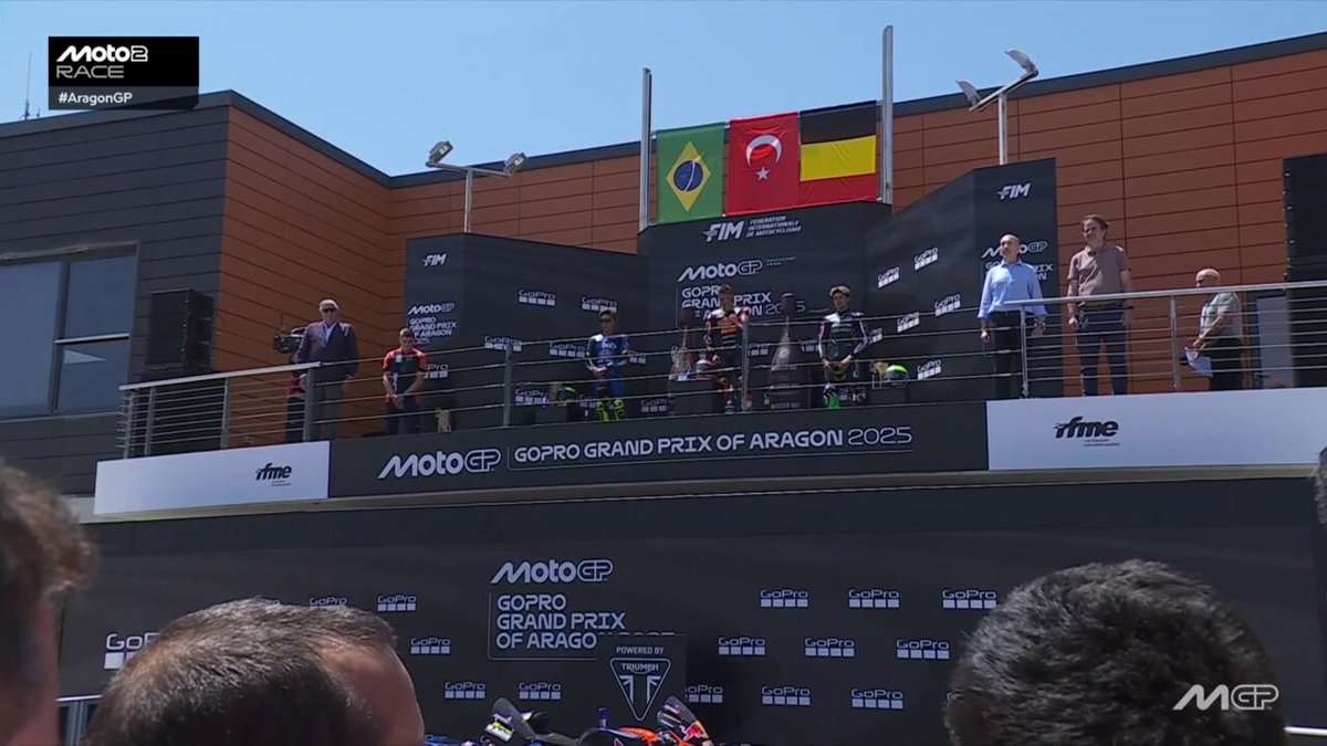 Deniz Öncü, Moto2'de Tarihi Zafere Ulaştı, İstiklal Marşı'nda Gözyaşlarına Hakim Olamadı
