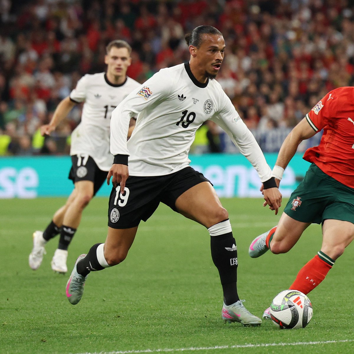 Galatasaray, Leroy Sané ile Transfer Görüşmelerine Başladı