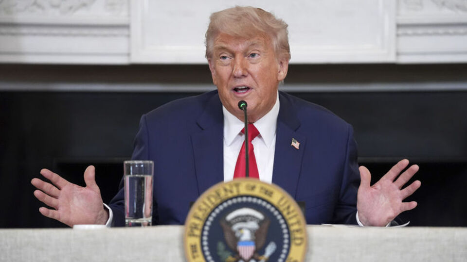 Trump, Powell'ı Görevden Almayacağını Açıkladı, Faiz İndirimi Çağrısı Devam Ediyor