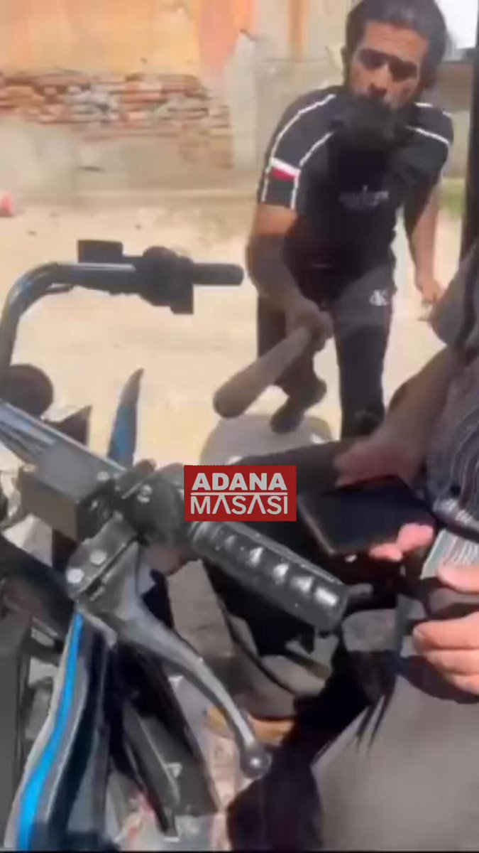 Adana'da Yaşlı Adam Sopayla Darp Edildi
