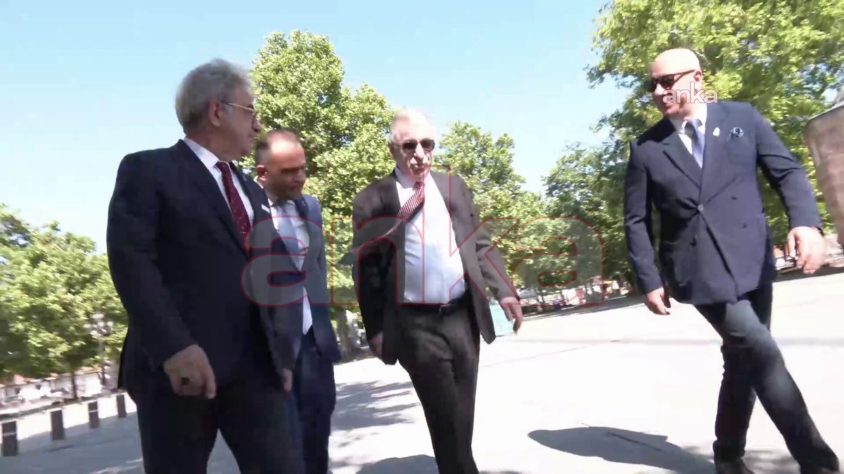 Ümit Özdağ Şükür Namazı Sonrası Rüyalarını Anlattı