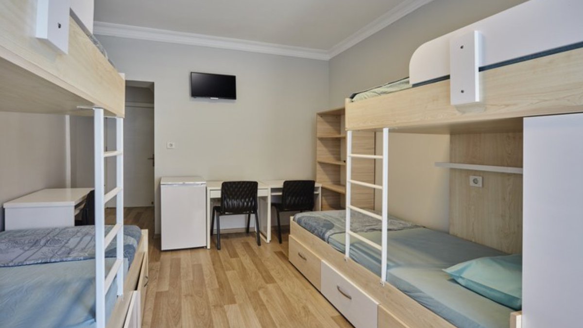 Belediyelerin Yurt Ruhsat Yetkisi Bakanlığa Devredildi