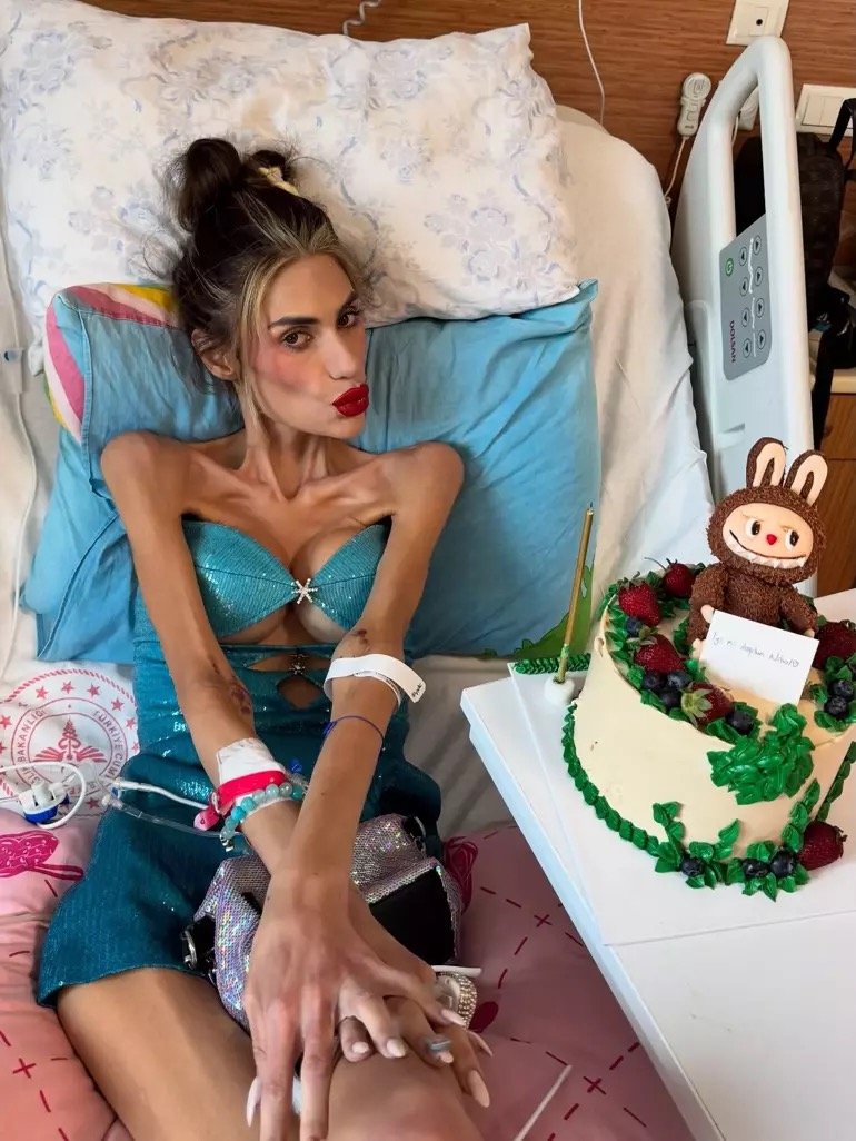 Nihal Candan Kalp Masajıyla Hayata Döndürüldü